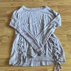 Purple women’s sweater like new